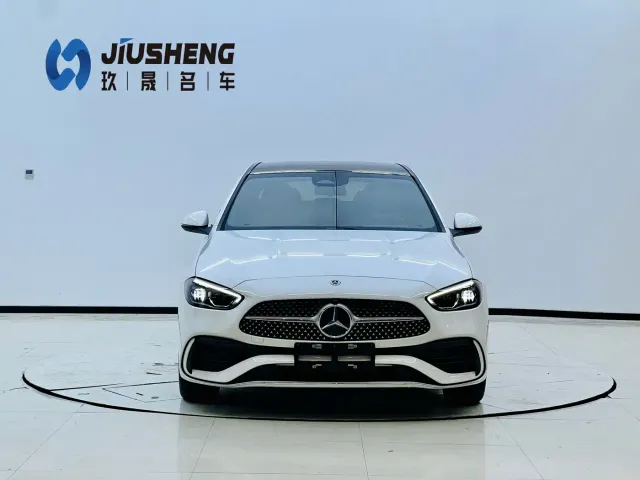 Mercedes-Benz C-Class — Фото автомобиля 2
