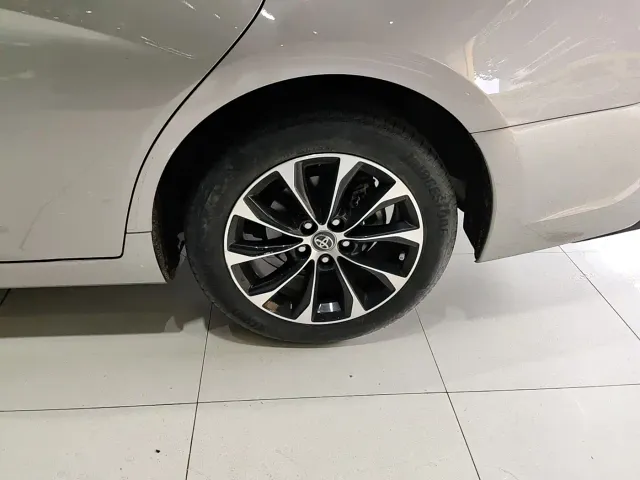 Toyota Avalon — Фото автомобиля 5