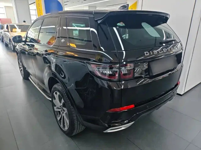 Land Rover Discovery Sport — Фото автомобиля 4