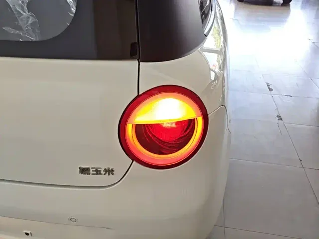 Changan Lumin — Фото автомобиля 7