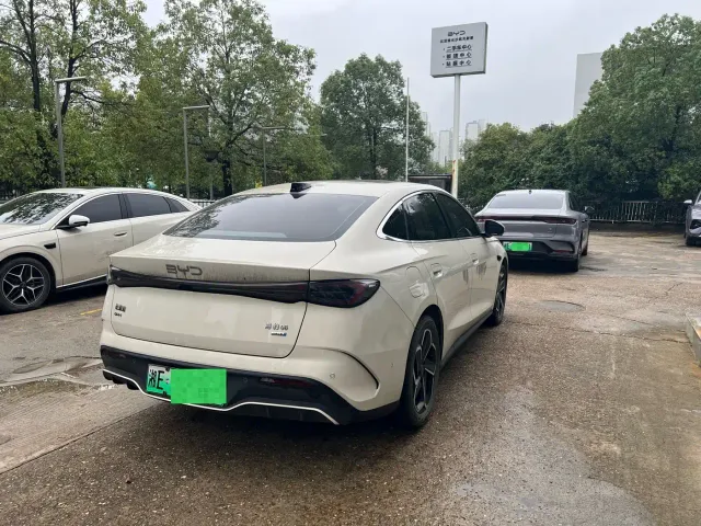 BYD Seal 06 — Фото автомобиля 9