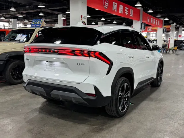 Geely Galaxy L7 — Фото автомобиля 6