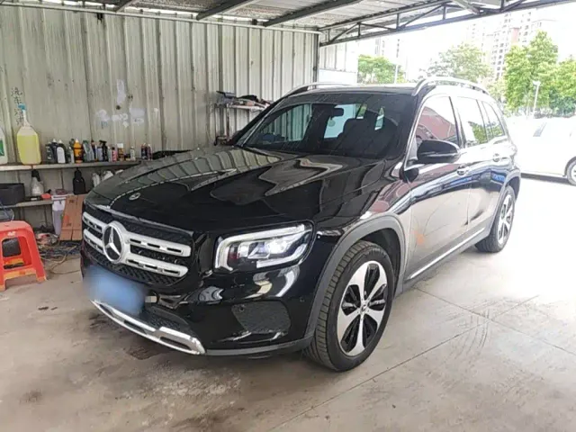 Фотография автомобиля — Mercedes-Benz GLB-Class