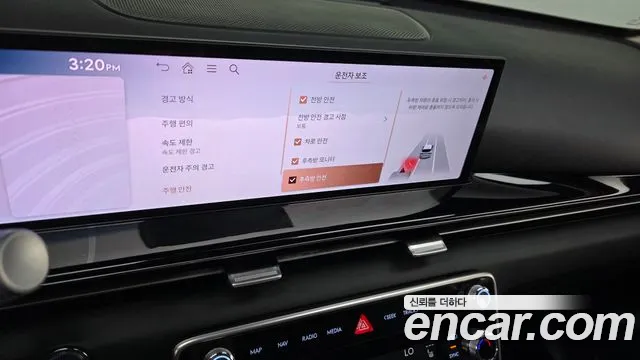 Genesis GV80 — Фото автомобиля 21