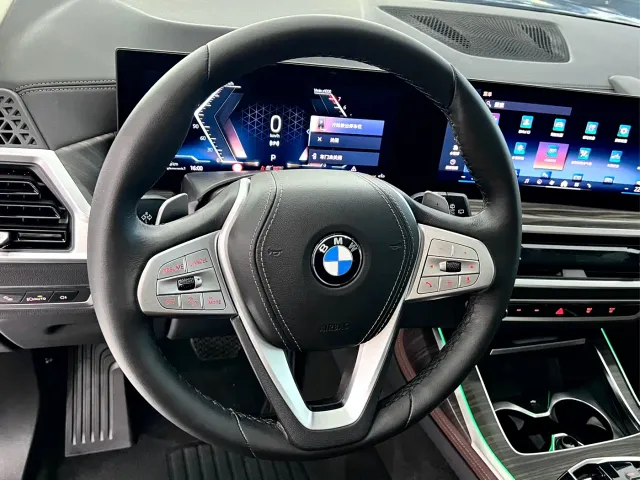 BMW X7 — Фото автомобиля 16