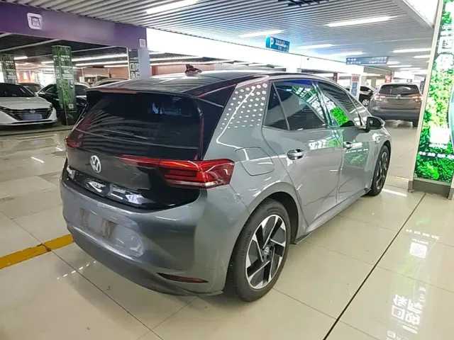 Volkswagen ID.3 — Фото автомобиля 6