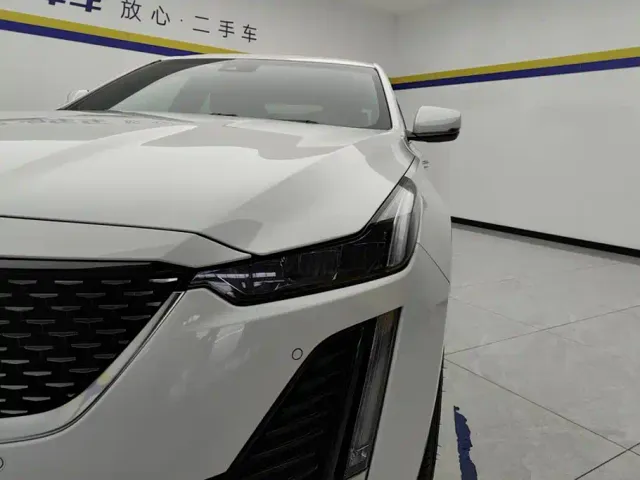 Cadillac CT5 — Фото автомобиля 5