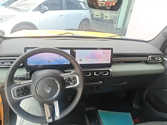 Baojun Yep — Фото автомобиля 9