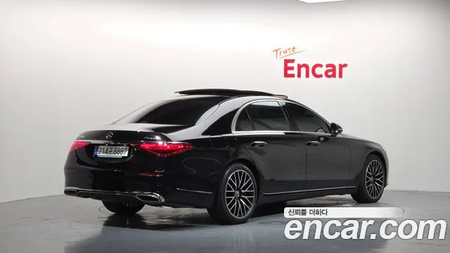 Mercedes-Benz S-Class — Фото автомобиля 2