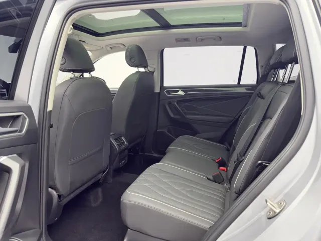 Volkswagen Tiguan L — Фото автомобиля 12