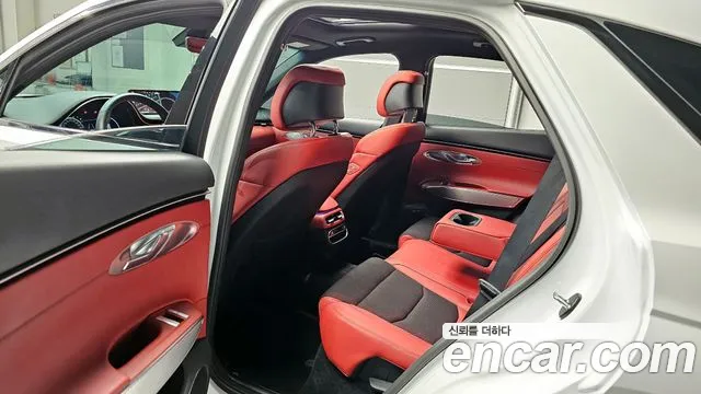 Genesis GV70 2.5T Бензин AWD — Фото автомобиля 11