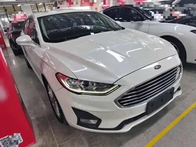 Ford Mondeo — Фото автомобиля 3