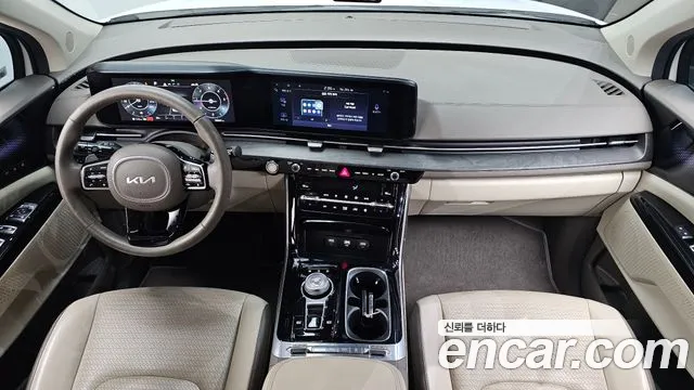 Kia Carnival Generation 4 — Фото автомобиля 10