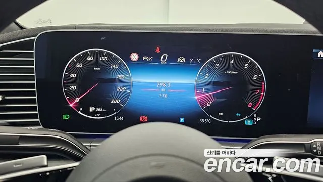 Mercedes-Benz GLE-Class — Фото автомобиля 8