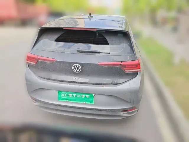 Volkswagen ID.3 — Фото автомобиля 3