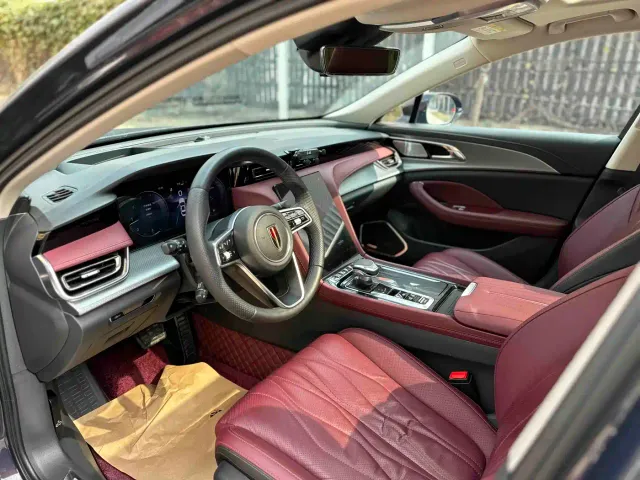 Hongqi H5 — Фото автомобиля 11