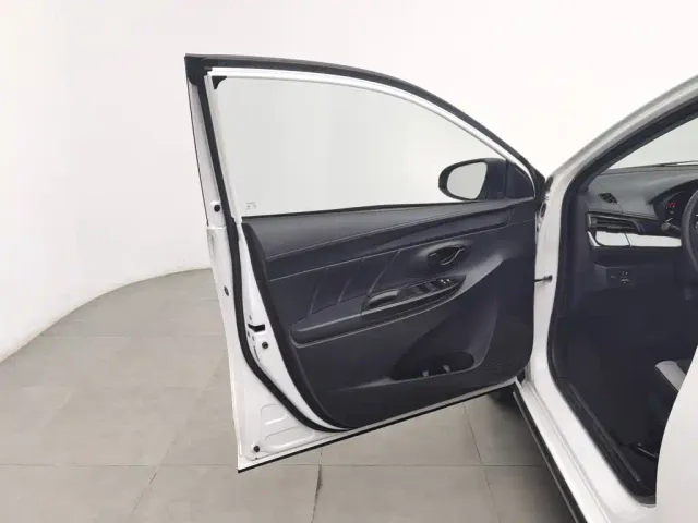 Toyota YARiS L Zhi Xuan — Фото автомобиля 8