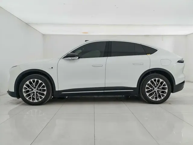 Nio EC6 — Фото автомобиля 7