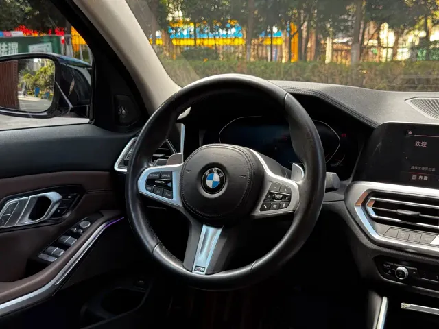 BMW 3 Series — Фото автомобиля 16