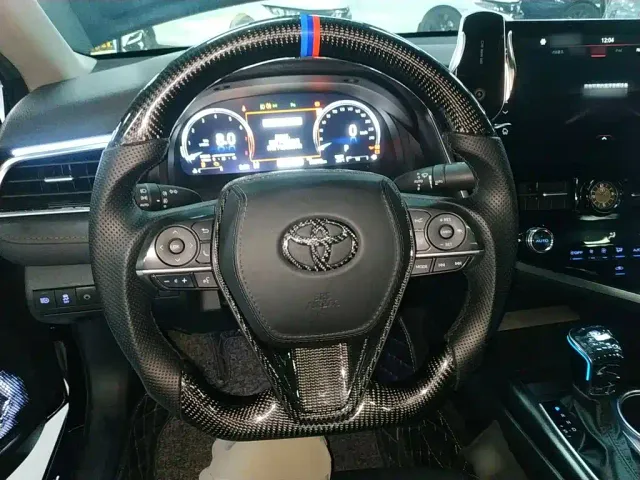 Toyota Camry — Фото автомобиля 2