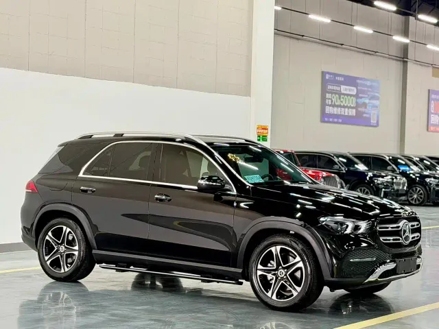 Фотография автомобиля — Mercedes-Benz GLE-Class