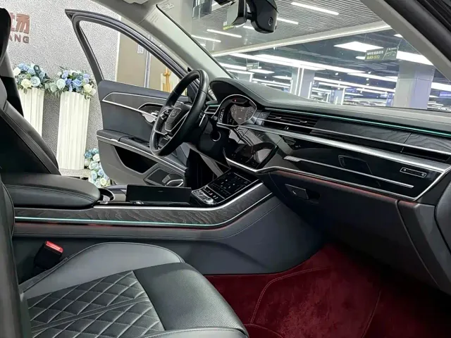 Audi A8 — Фото автомобиля 4