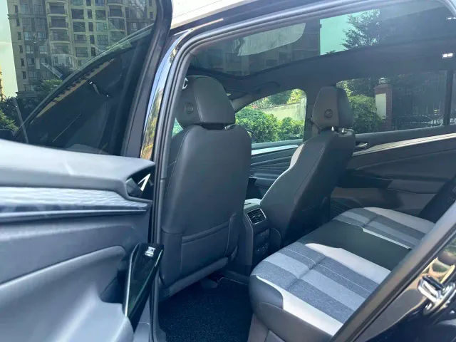 Volkswagen ID.4 Crozz — Фото автомобиля 2