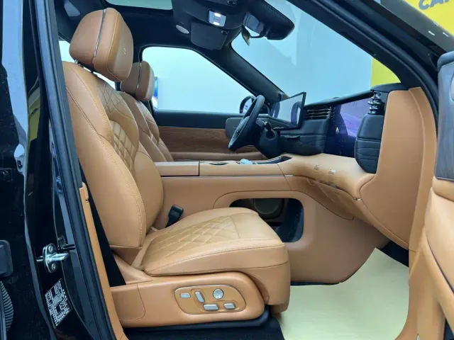 IM Motors LS9 — Фото автомобиля 21