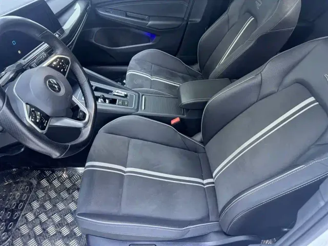 Volkswagen Golf — Фото автомобиля 6
