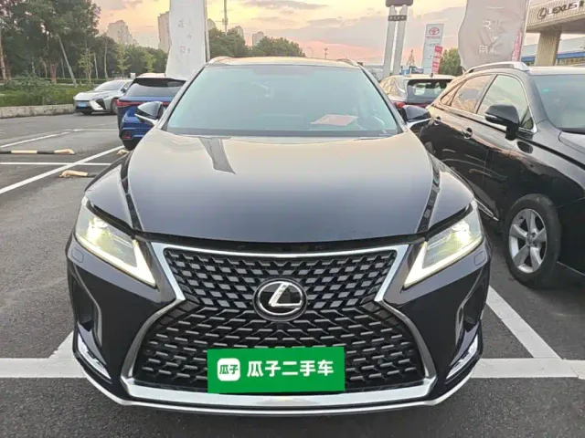 Lexus RX — Фото автомобиля 2