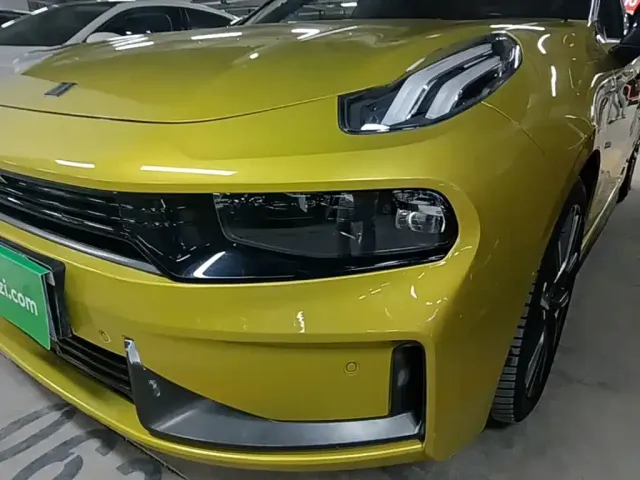 Lynk & Co 03 — Фото автомобиля 23