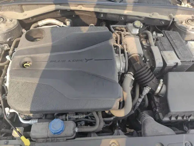 Changan Eado — Фото автомобиля 16