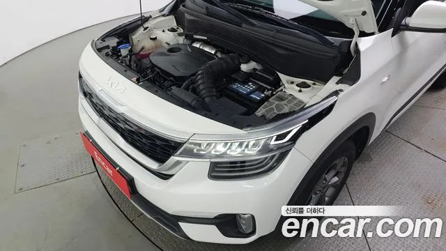 Kia Seltos — Фото автомобиля 6