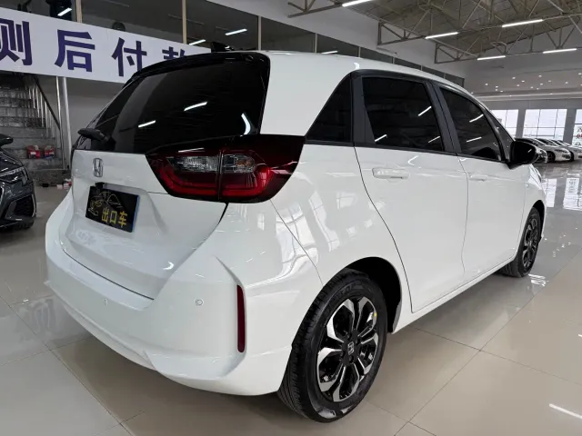 Honda Fit — Фото автомобиля 12