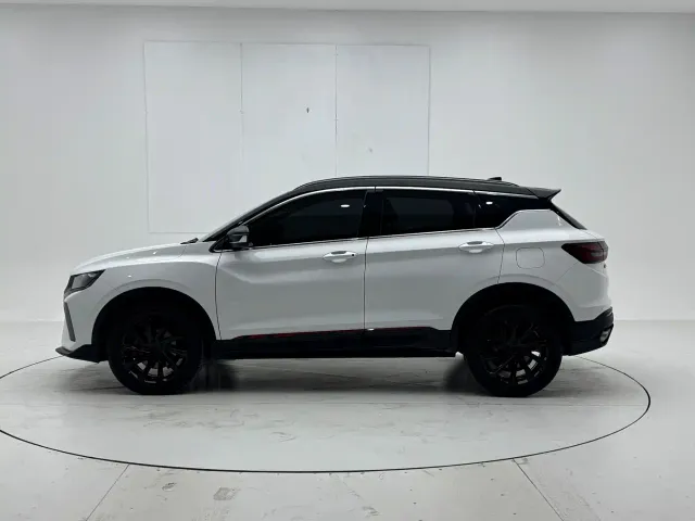 Geely Binyue — Фото автомобиля 7
