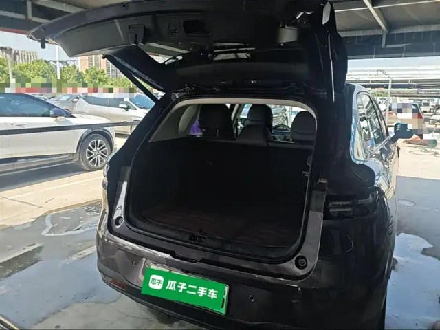 Leapmotor B10 — Фото автомобиля 18