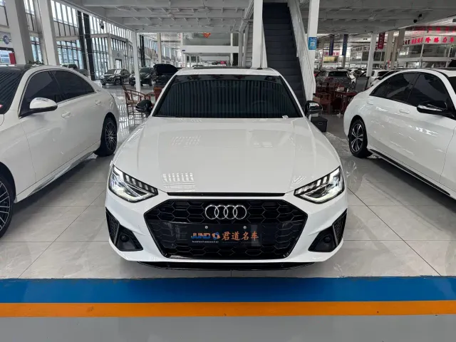 Audi A4L — Фото автомобиля 2