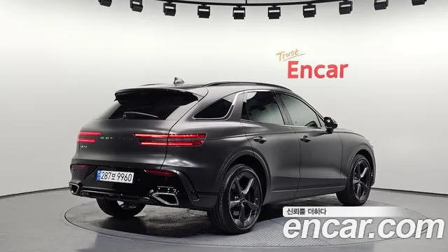 Genesis GV70 2.5T Бензин 2WD — Фото автомобиля 2