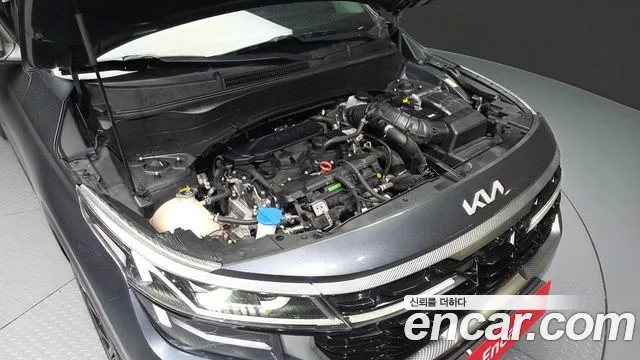 Kia Seltos Бензин 1.6 турбо 2WD — Фото автомобиля 6