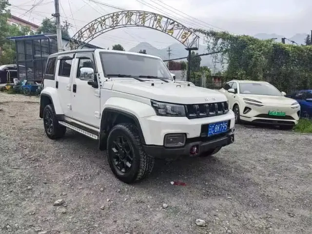Фотография автомобиля — BAIC BJ40