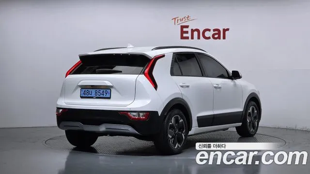 Kia Niro — Фото автомобиля 2