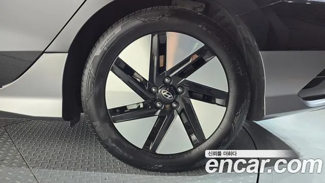 Hyundai Ioniq 6 — Фото автомобиля 6