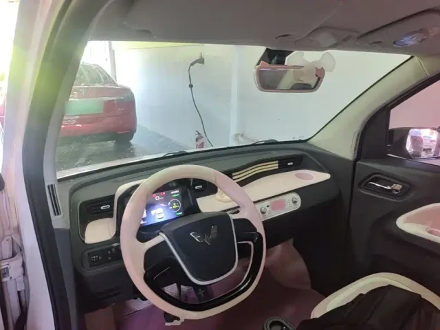 Wuling Hongguang Mini EV — Фото автомобиля 9