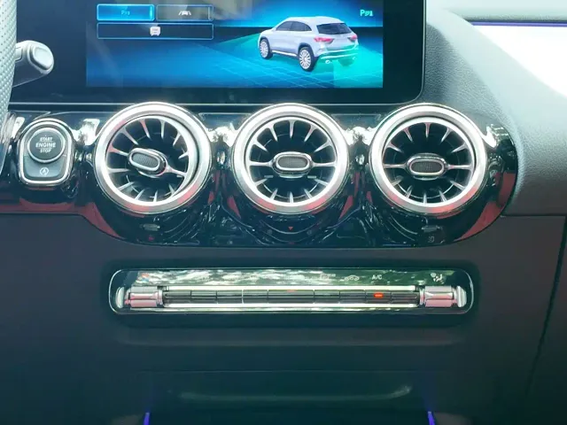 Mercedes-Benz GLA-Class AMG — Фото автомобиля 12