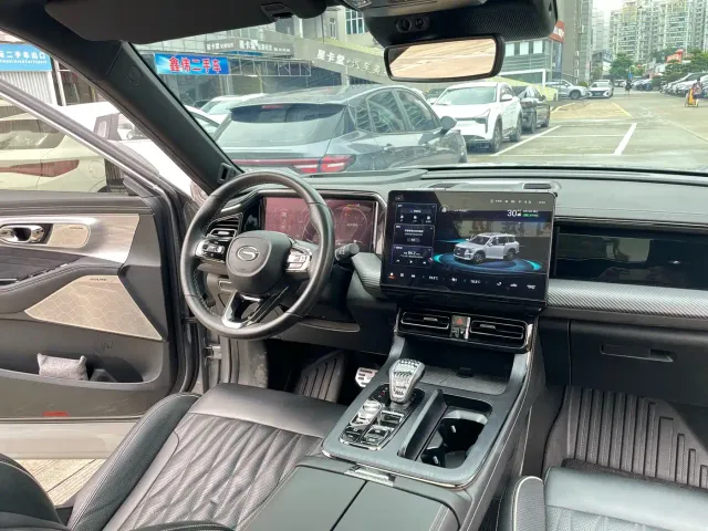 GAC Trumpchi GS8 — Фото автомобиля 25