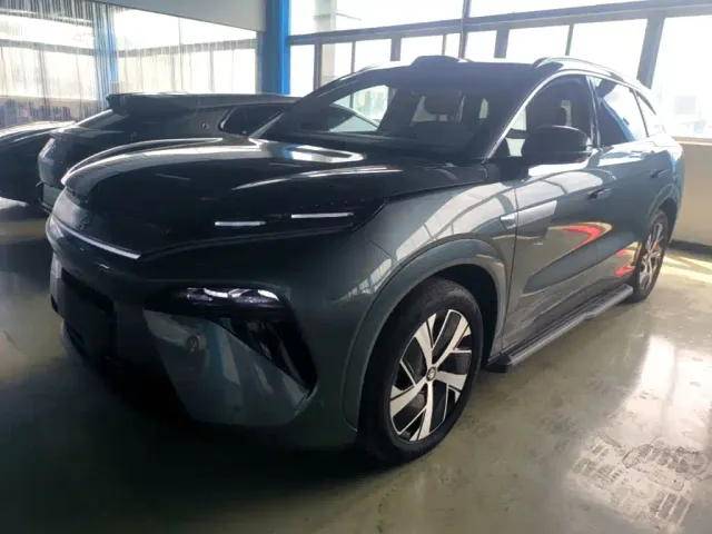 Фотография автомобиля — BYD Tang L