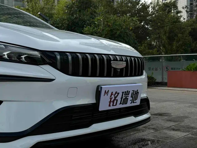 Geely Binrui — Фото автомобиля 16