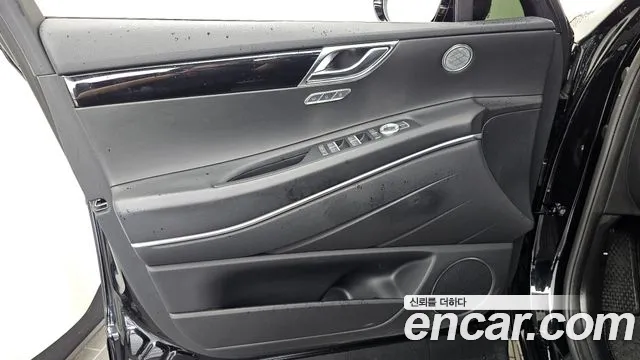 Genesis GV80 2.5T Бензин 2WD — Фото автомобиля 20