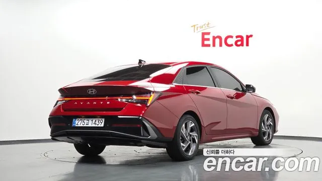 Hyundai Avante CN7 — Фото автомобиля 2