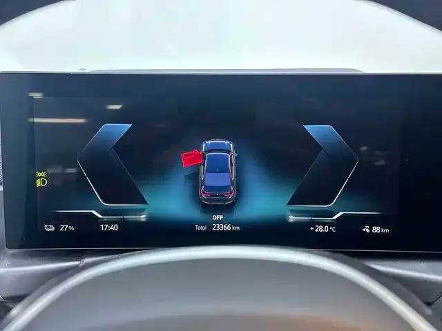 BMW i3 — Фото автомобиля 11